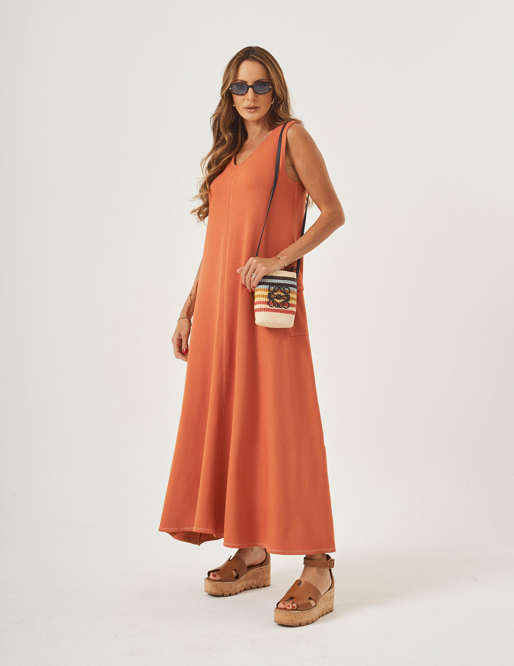 Vestido Pespontado Anastasia Terracota