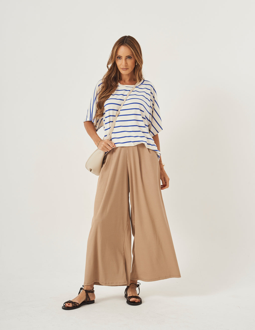 Conjunto Blusa Elisa Listras Azul Marinho e Calça Vera Em malha Canelada Bege