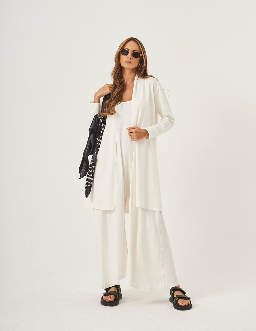 CONJUNTO VERONICA OFF E CARDIGAN OFF