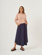 Conjunto Blusa Eva Bege e Saia Emma Azul Marinho