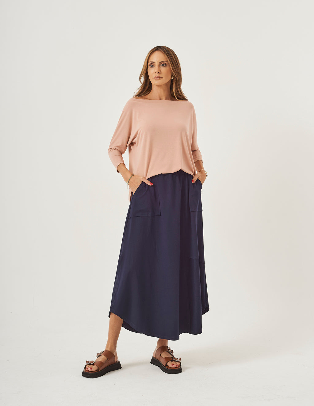 Conjunto Blusa Eva Bege e Saia Emma Azul Marinho