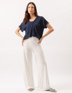 Conjunto Blusa Transpassada Marinho e Calça Pantalona Panama Off white