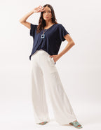 Conjunto Blusa Transpassada Marinho e Calça Pantalona Panama Off white