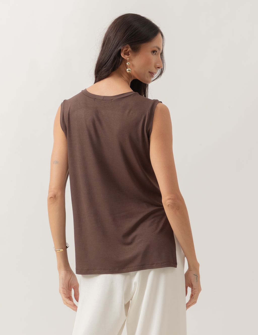 Blusa Regata Fendas Marrom