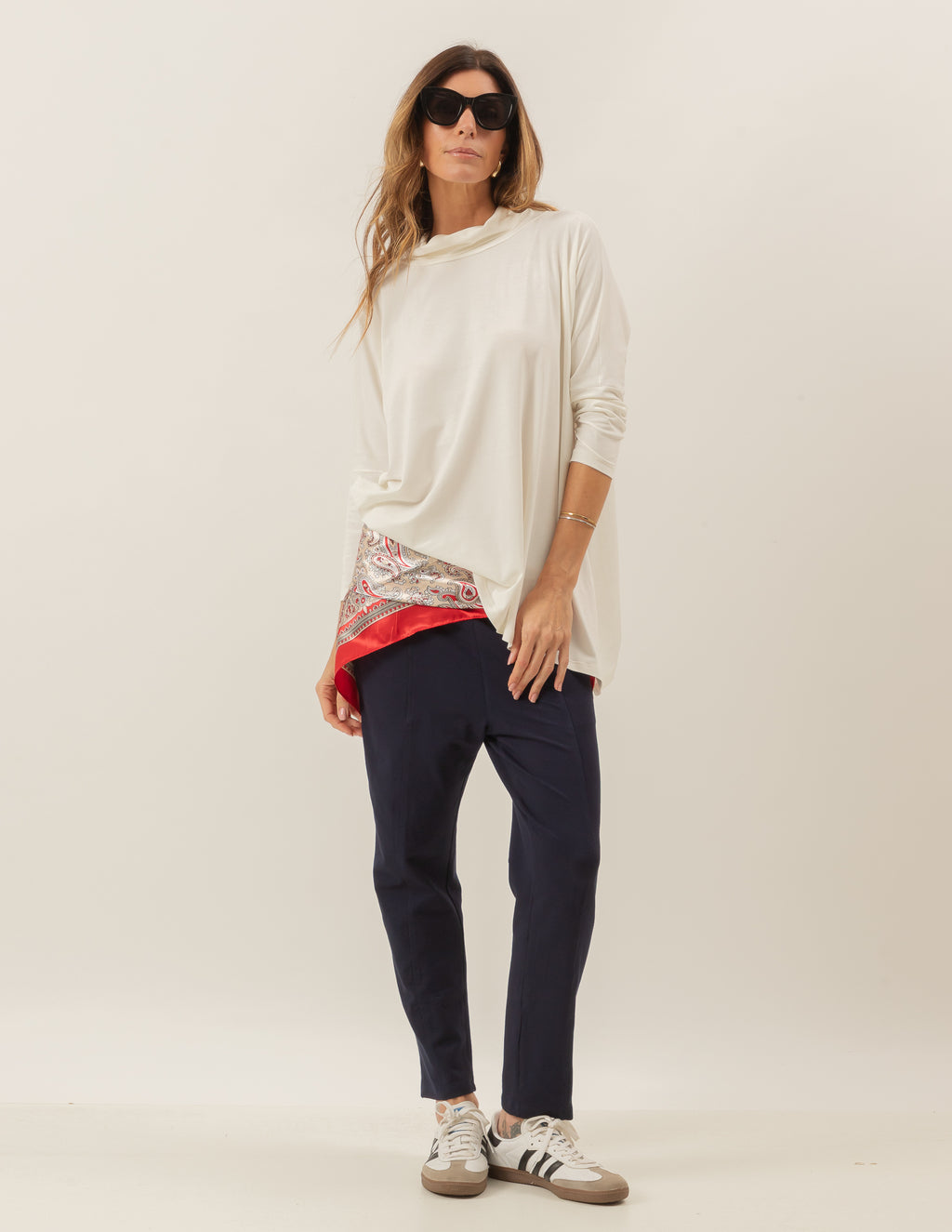 Conjunto Blusa Gola Boba Off White e Calça Eleonora Marinho