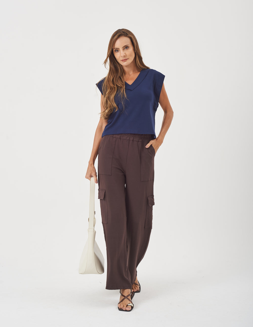 Conjunto Blusa Alessia Marinho e Calça Safira Marrom