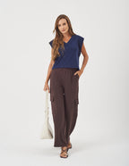 Conjunto Blusa Alessia Marinho e Calça Safira Marrom