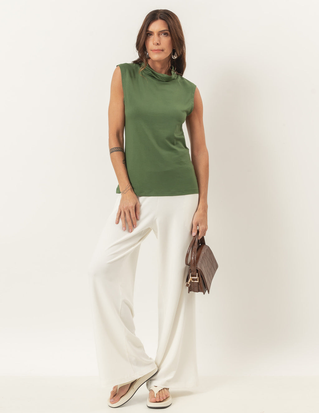 Conjunto Regata Barbara militar e Calça Panama Off White