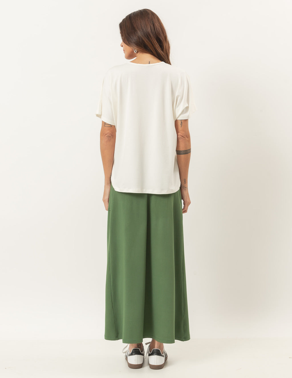 Conjunto Blusa Maria Off White e Saia Valença Verde Militar