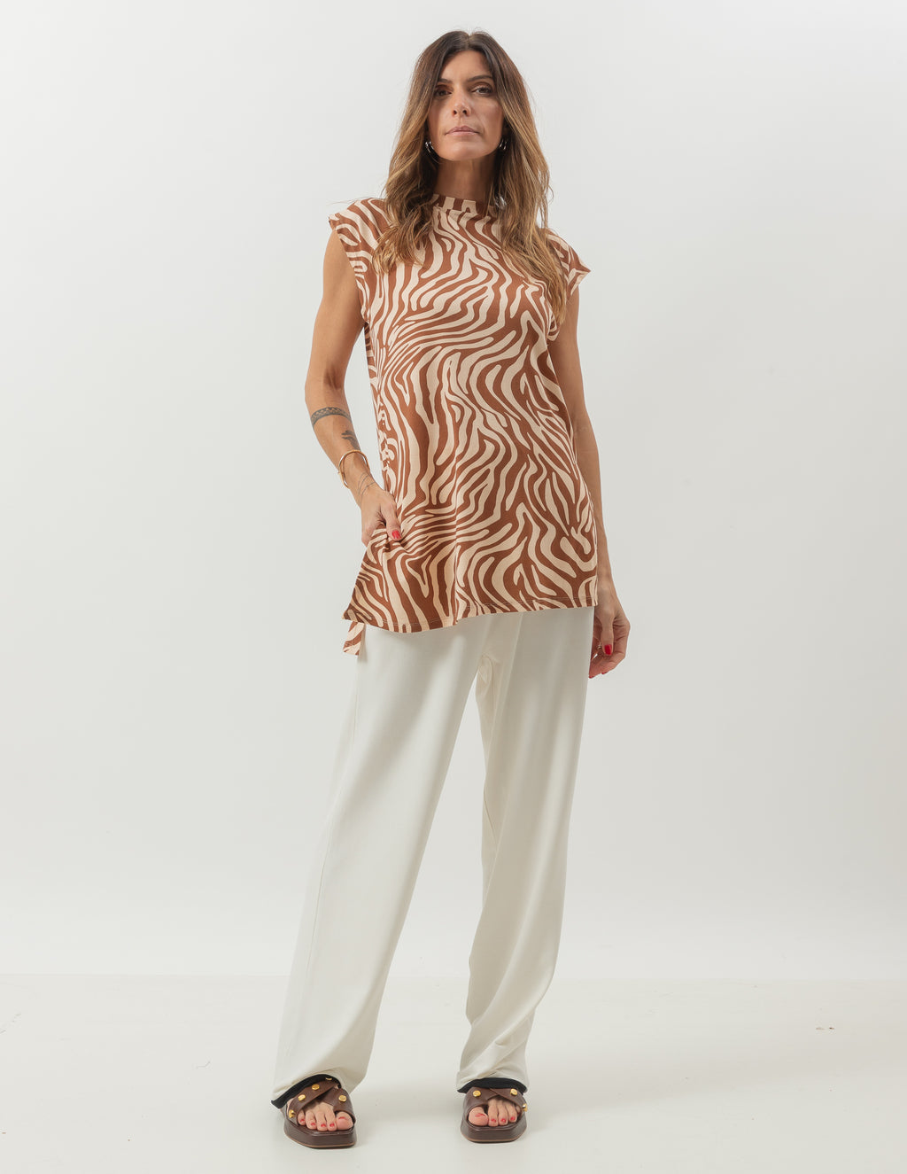 Conjunto Blusa Aisha Zebra Animal Print e Calça Panamá Off White