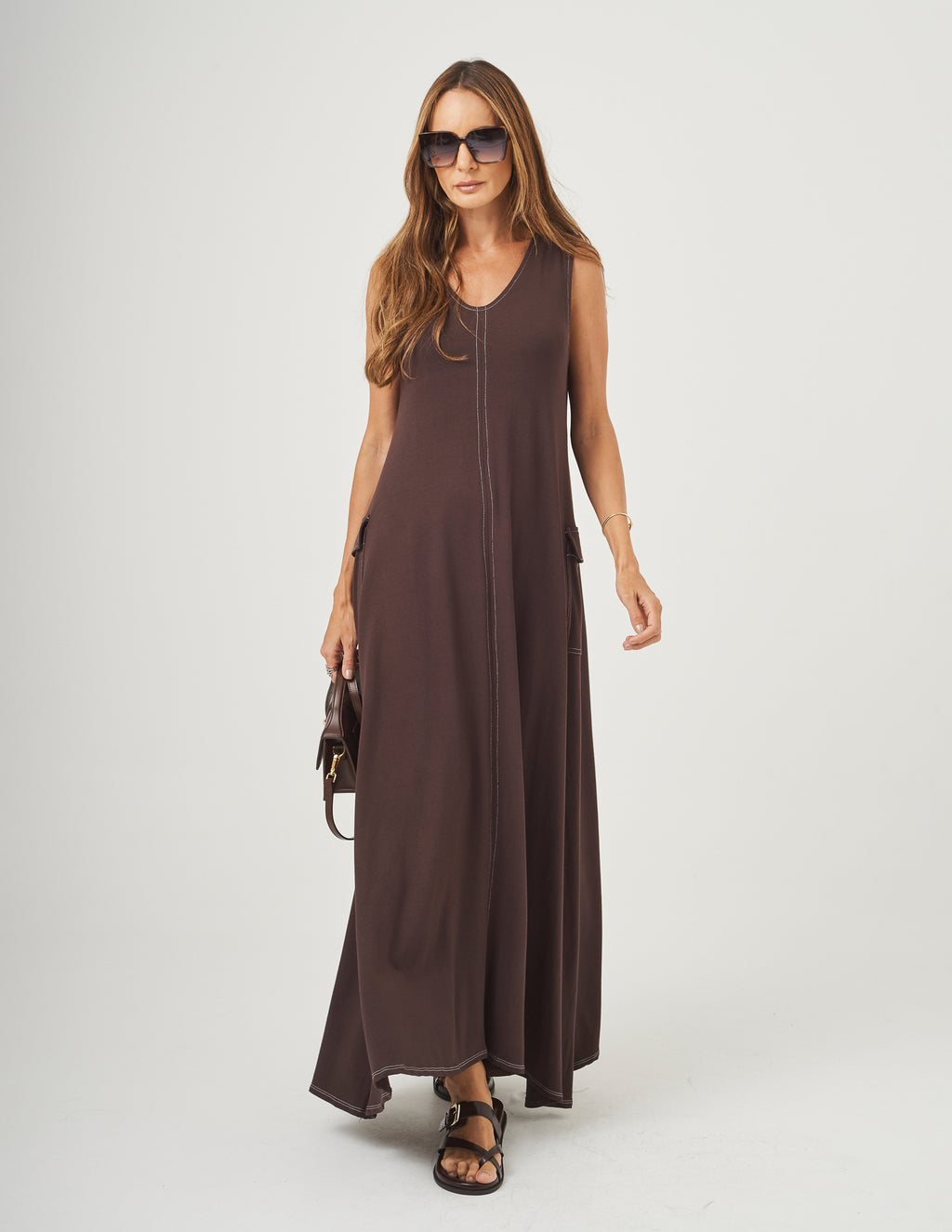 Vestido Pespontado Anastasia Marrom
