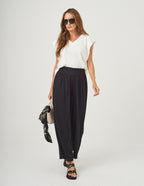 Calça Pantalona Cropped Vera em Malha Canelada Preta
