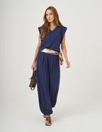 Conjunto Blusa Alessia Azul Marinho e Calça Aladin Azul Marinho