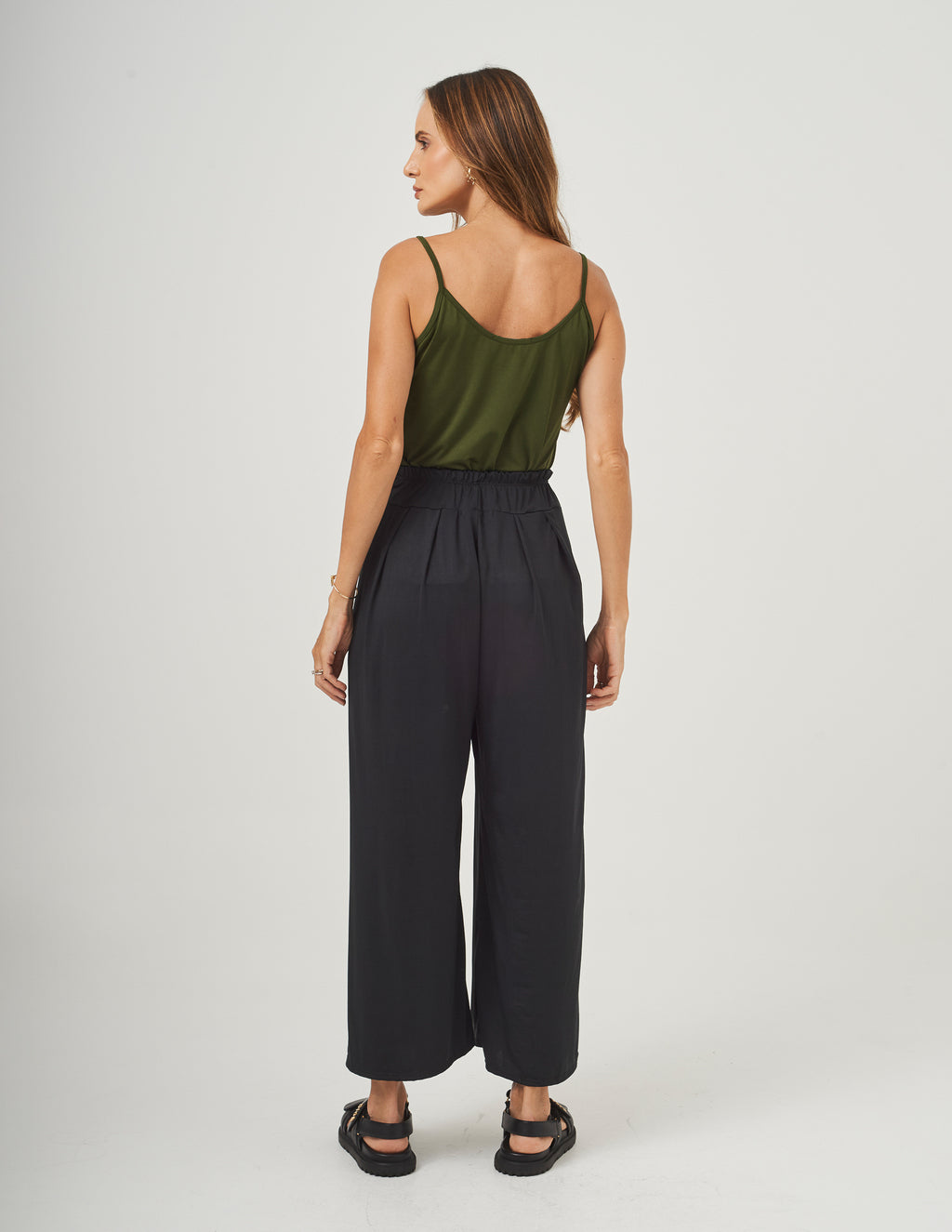 Calça Pantalona Cropped Vera Fresh Preta