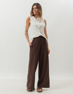 Conjunto Colete Melanie Off White e Calça Panamá Marrom