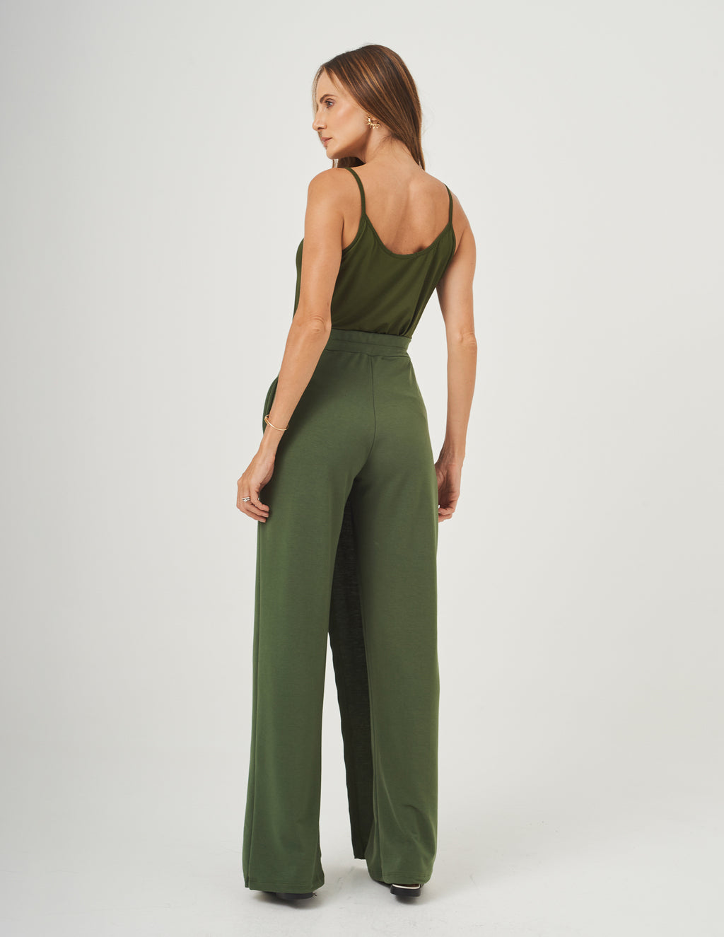 Conjunto Blusa Rio Fresh Verde Militar e Calça Chloe Verde Militar