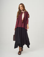 Conjunto Blusa Gola Careca Malbec e Saia Eloá Preta
