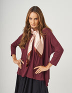 Conjunto Blusa Gola Careca Malbec e Saia Eloá Preta