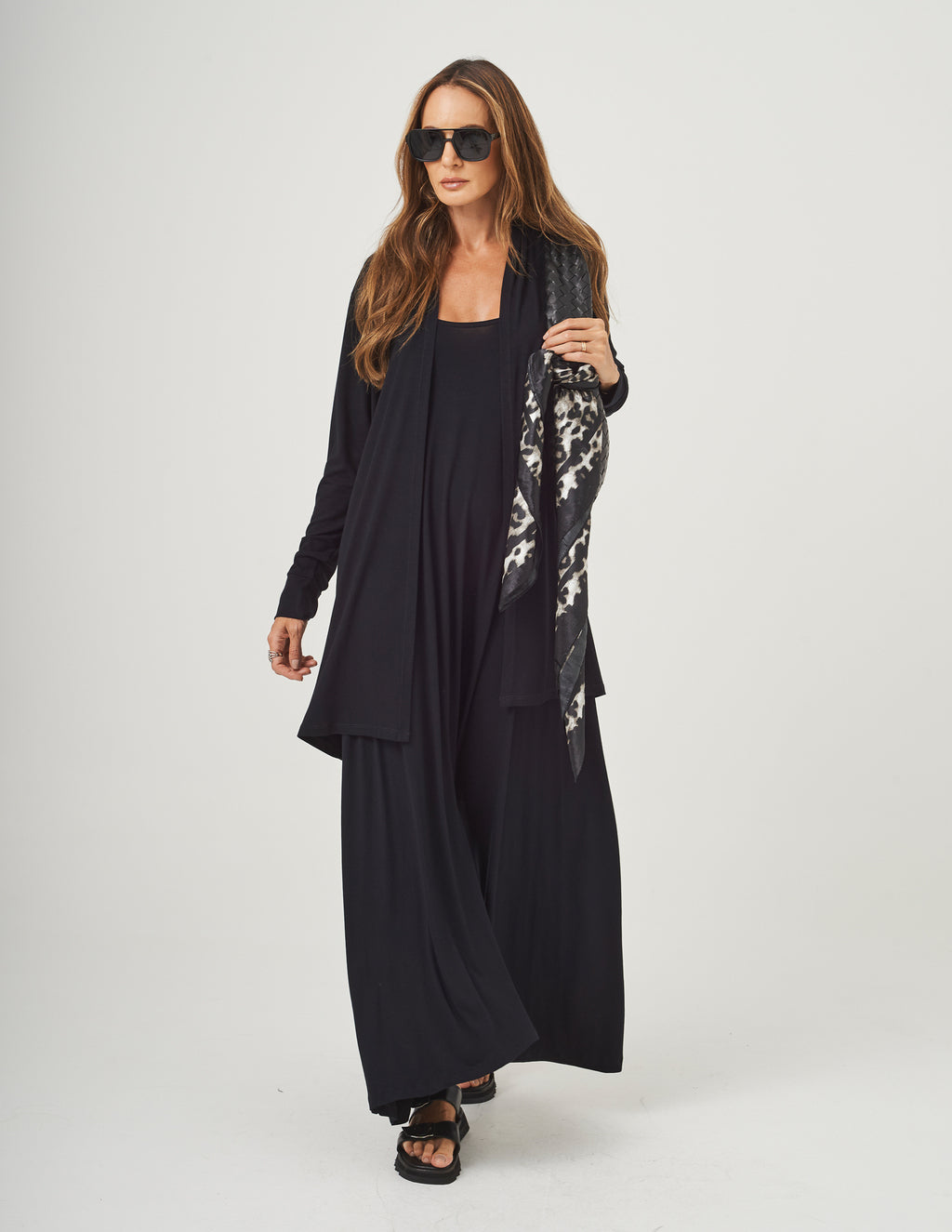 CONJUNTO VERONICA PRETO E CARDIGAN PRETO LONGO