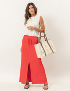 Conjunto Blusa Regata Fendas Off white e Saia Midi Valença Vermelha