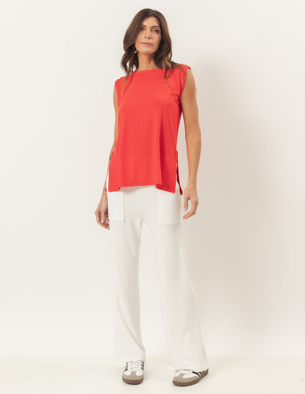 Blusa Regata Fendas Vermelha