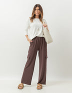Conjunto Blusa Eva Off White e Calça Cargo Safira Marrom