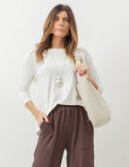 Conjunto Blusa Eva Off White e Calça Cargo Safira Marrom