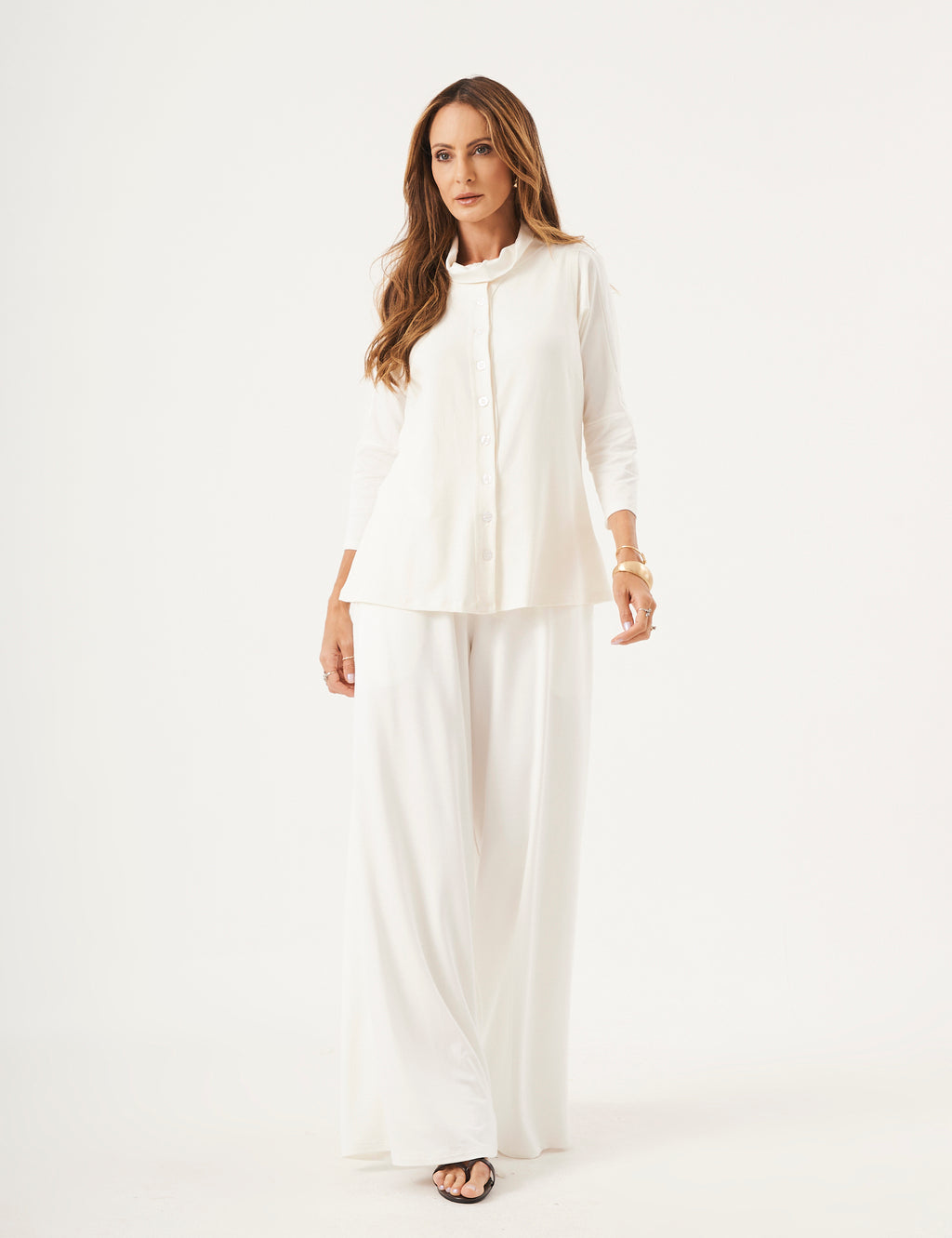 Conjunto Blusa Gola Boba Off, Colete Melanie Off e Calça Panamá Off White