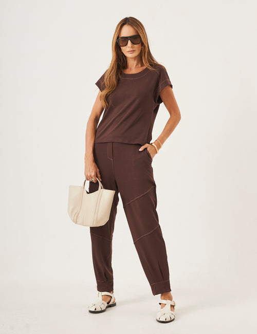 Conjunto Louise Marrom