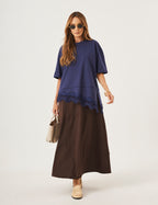 Conjunto Blusa Chiara Marinho e Vestido Charlotte Marrom (Efeito saia)