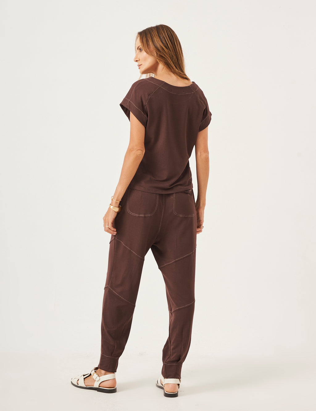 Conjunto Louise Marrom