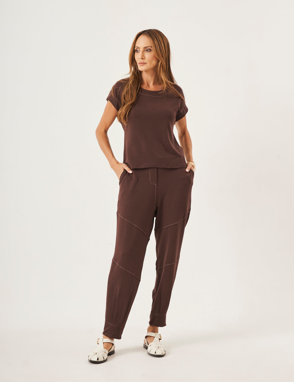 Conjunto Louise Marrom