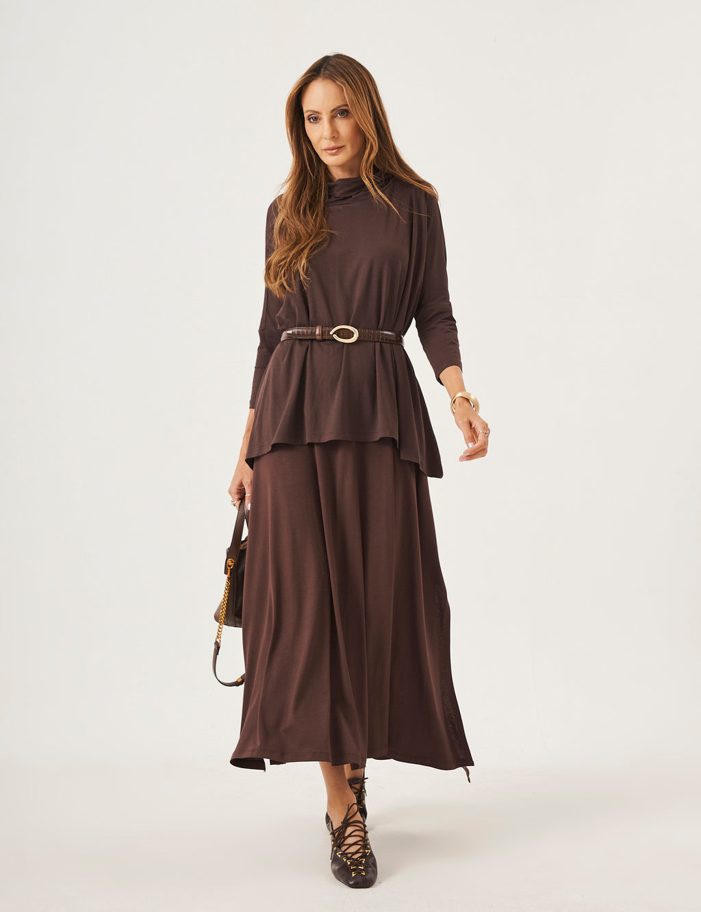 Conjunto Vestido Clara Marrom e Blusa Gola Boba Marrom