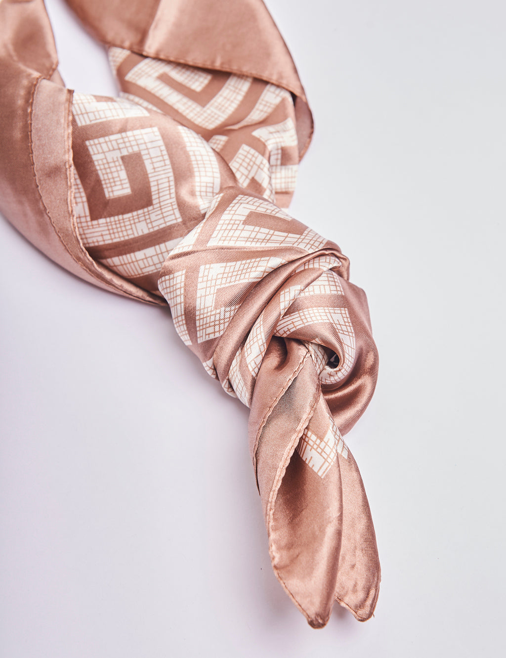 Lenço Quadriculado Rose e Off White