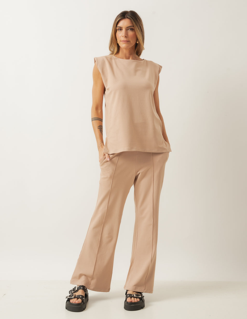 Conjunto Munique Bege