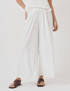 Calça Pantalona Cropped Vera em Malha Canelada Off white