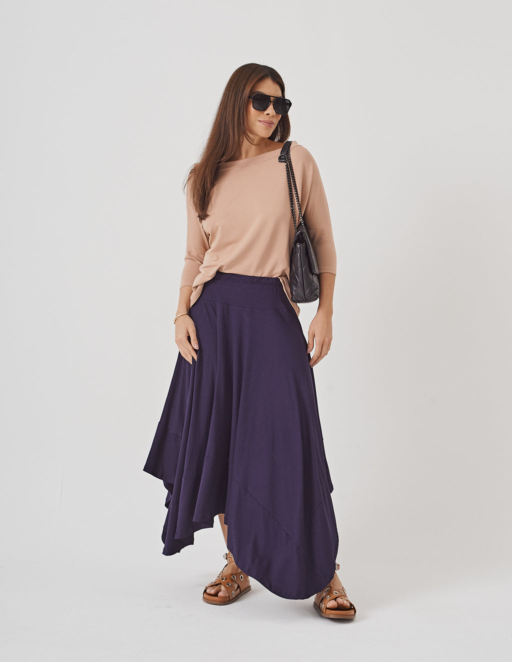 Conjunto Blusa Elba Bege e Saia Eloá Azul Marinho