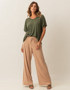 Conjunto Blusa Maria Verde e Calça Kimono Bege