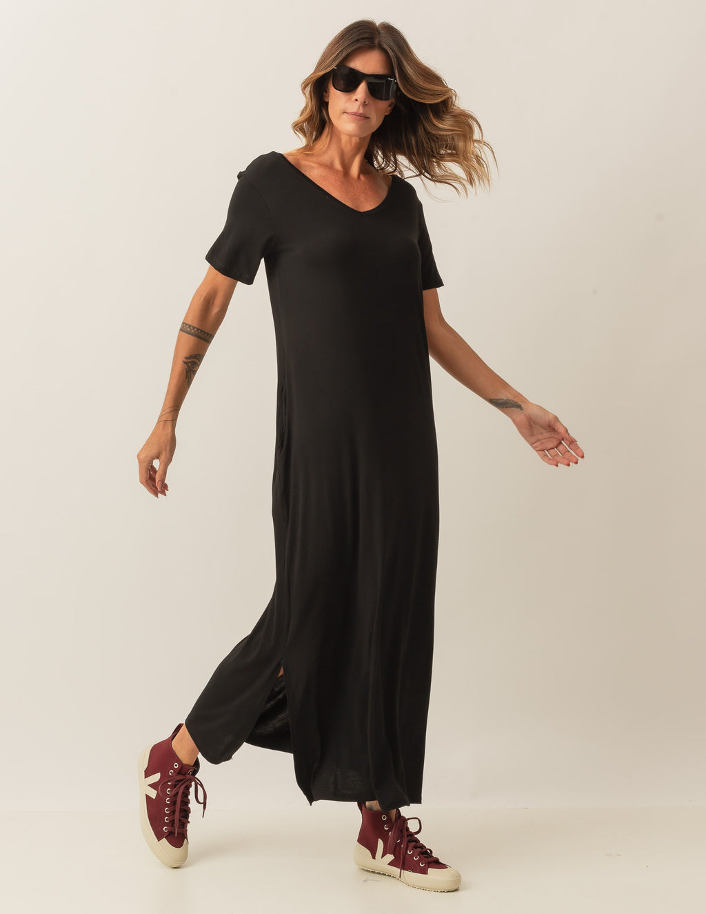 VESTIDO LONGO COM BOLSO PRETO