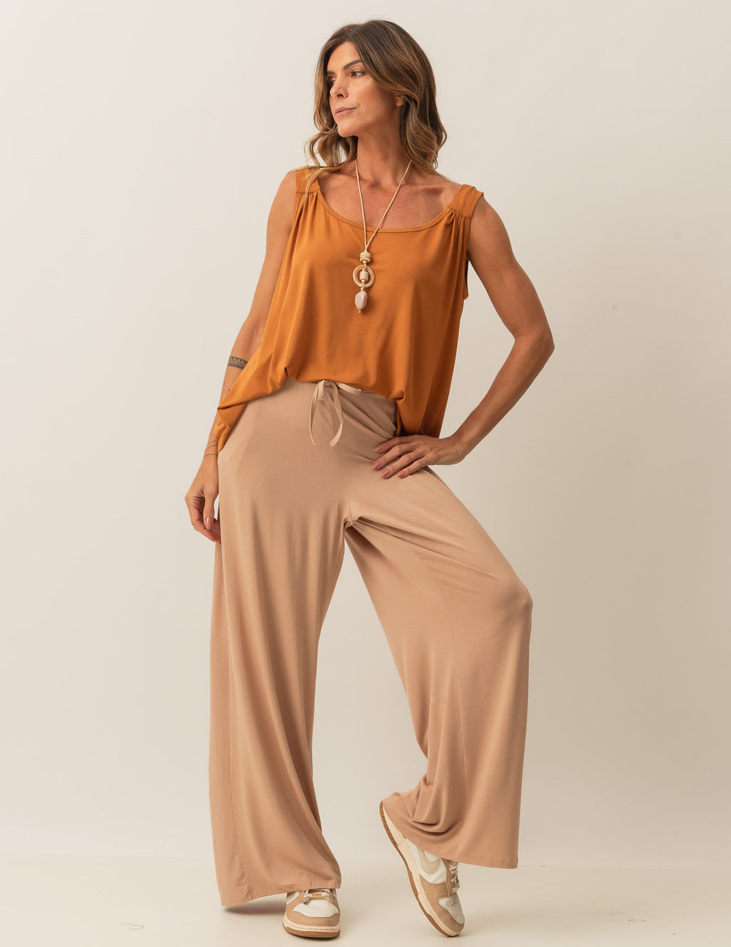 Blusa Regata Atenas Caramelo