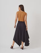 Conjunto Blusa Regata Fendas Caramelo e Saia Eloá Preta