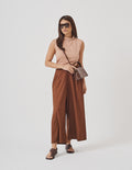 Calça Pantalona Cropped Vera em Malha Canelada Marrom