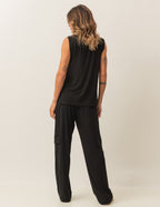 Conjunto Regata Fendas Preta e Calça Cargo Safira Preta