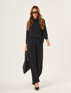 Conjunto Blusa Panama Preta e Calça Aladin Preta