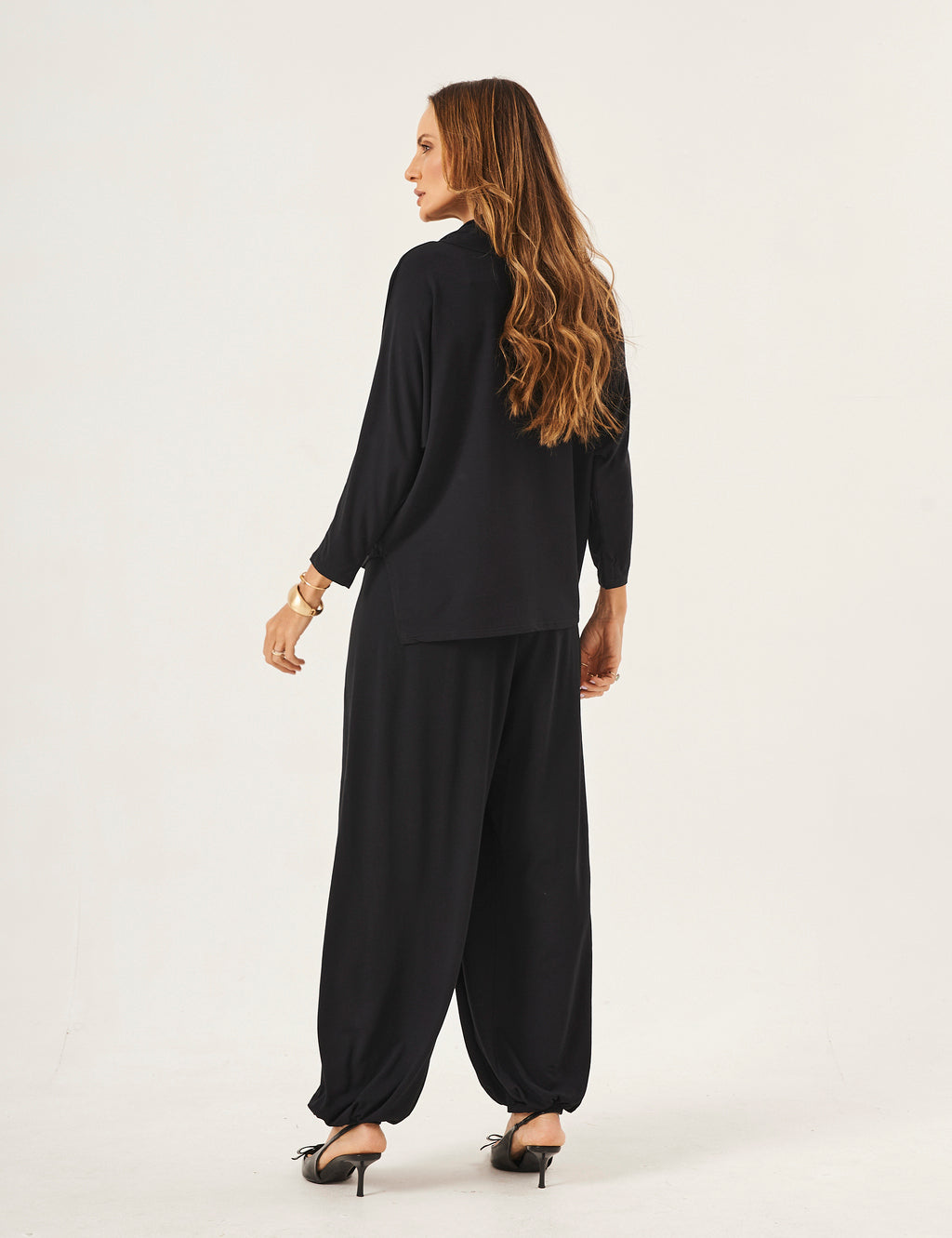 Conjunto Blusa Panama Preta e Calça Aladin Preta