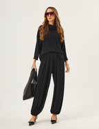Conjunto Blusa Panama Preta e Calça Aladin Preta
