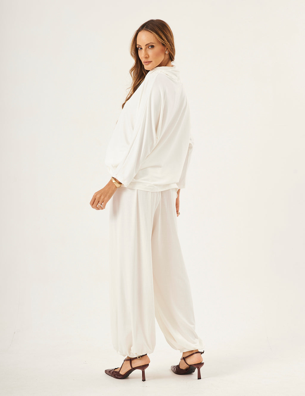Conjunto Blusa Panama Off White com Calça Aladin Off White