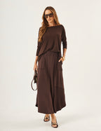 Conjunto Blusa Eva Marrom com Saia Midi Emma Marrom