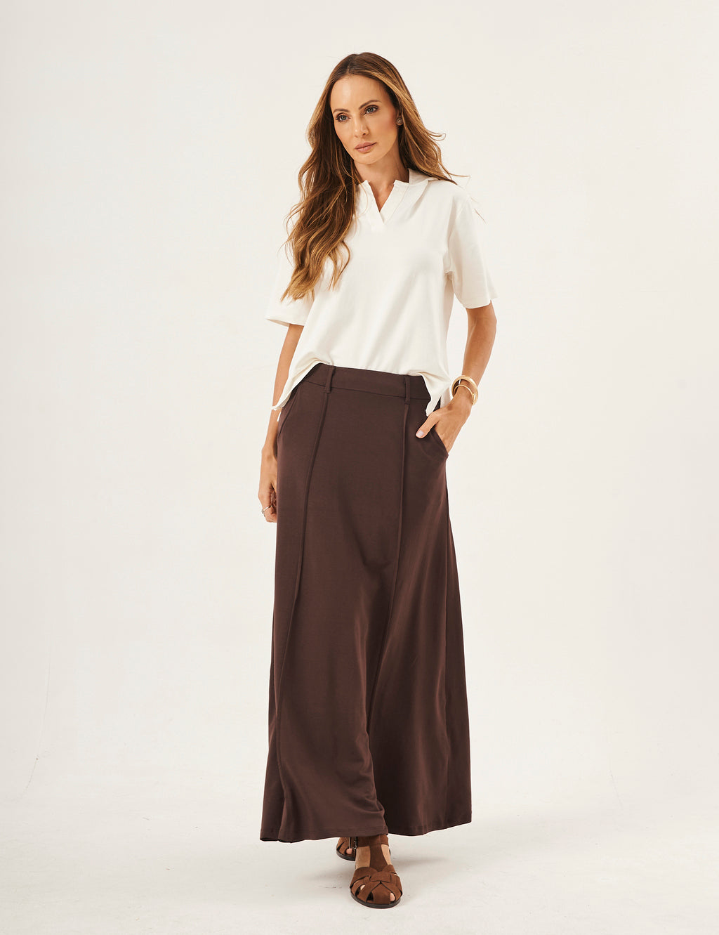 Conjunto Blusa Ravenna Off White com Saia Melanie Marrom