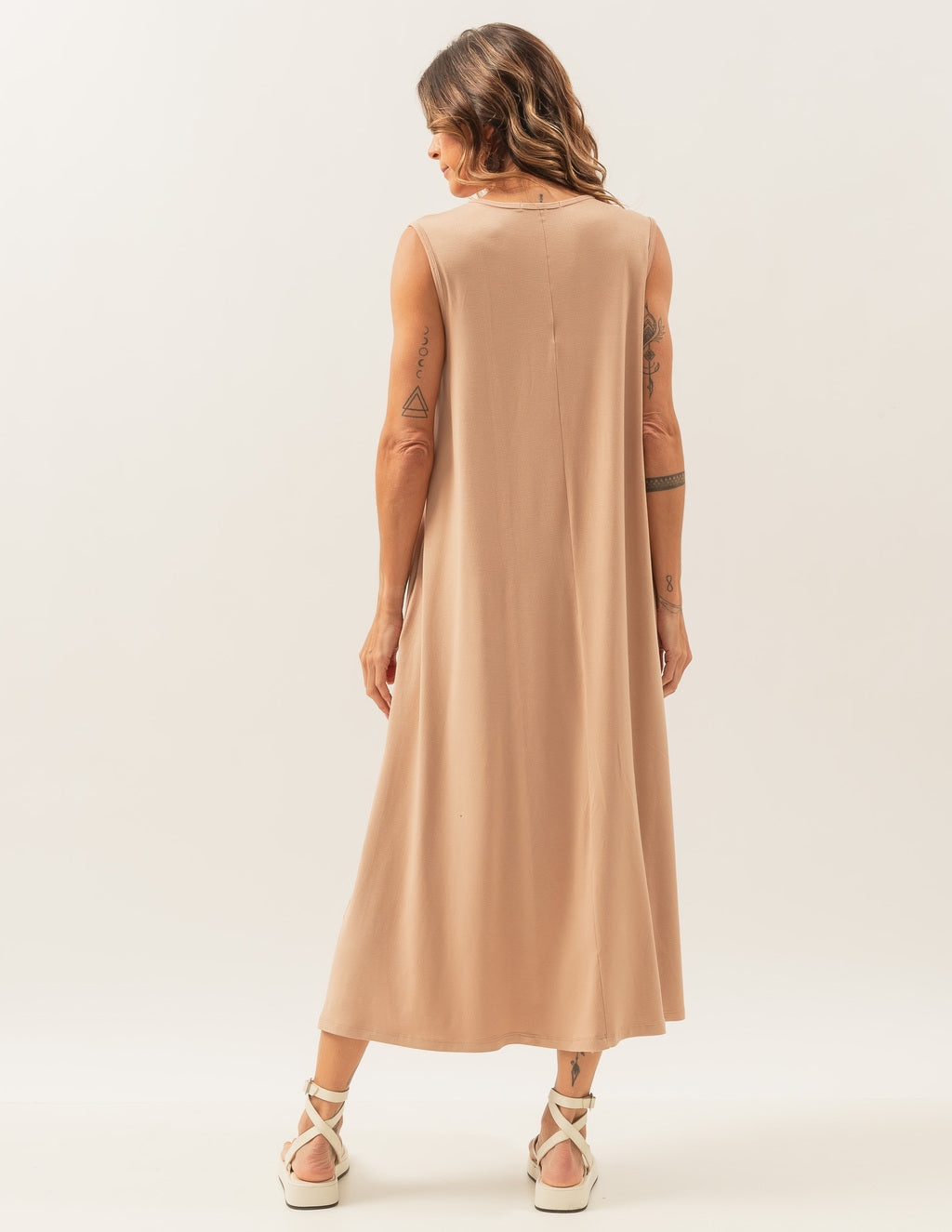 Vestido Clara Longo Bege